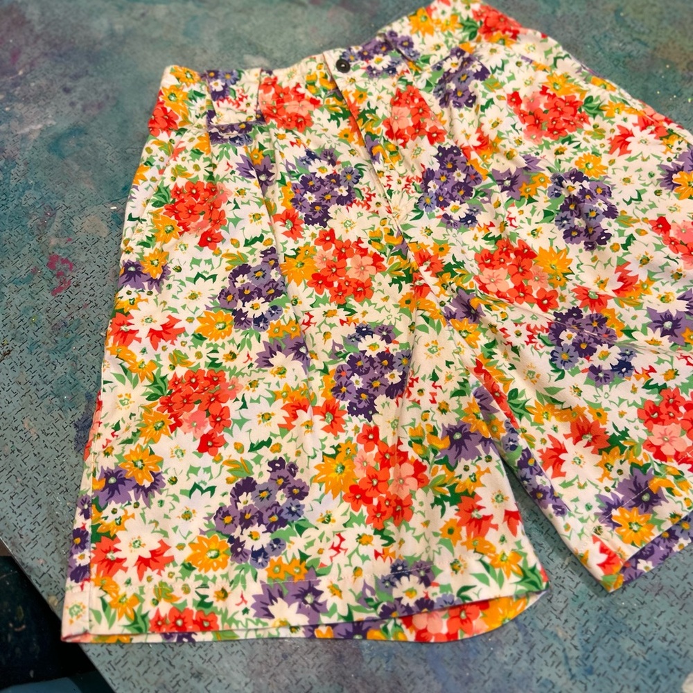 80s Garden Floral Short